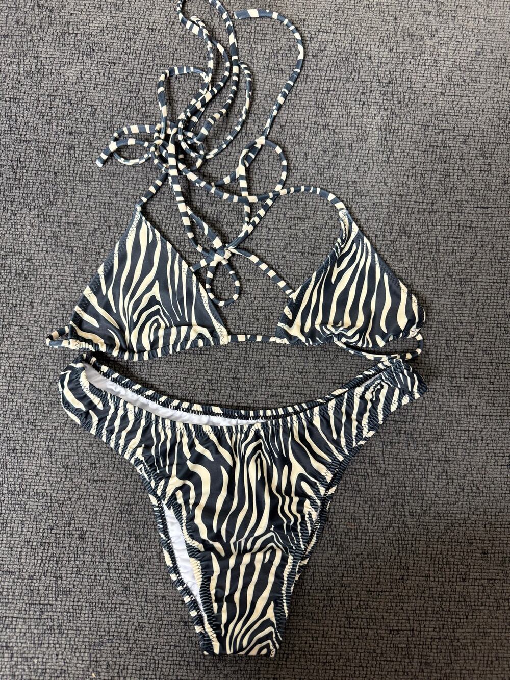 Loleia Zebra Print Triangle String Bikini Set M/XL Animal Print